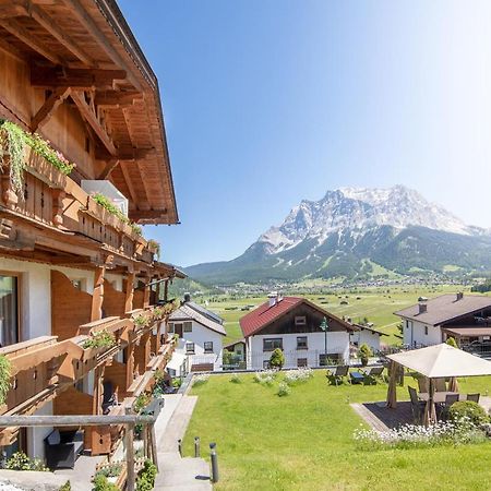 Alpenhof Hotel แลร์มอส ภายนอก รูปภาพ