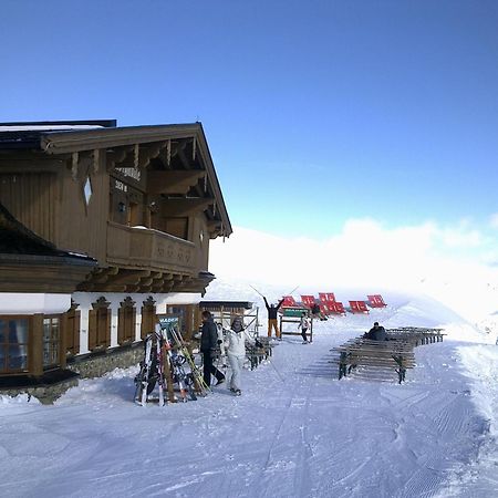 Alpenhof Hotel แลร์มอส ภายนอก รูปภาพ