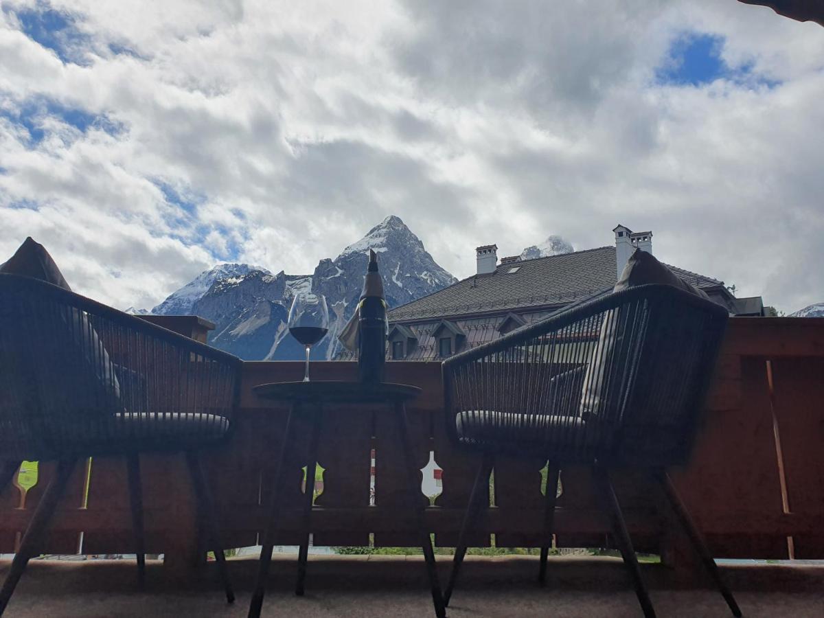 Alpenhof Hotel แลร์มอส ภายนอก รูปภาพ