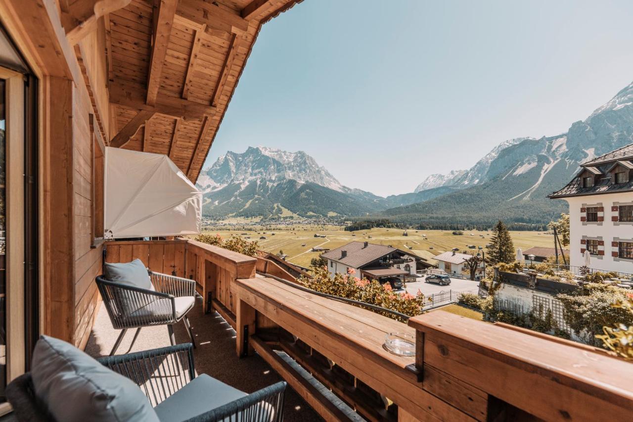 Alpenhof Hotel แลร์มอส ภายนอก รูปภาพ