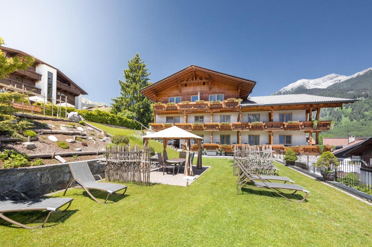 Alpenhof Hotel แลร์มอส ภายนอก รูปภาพ