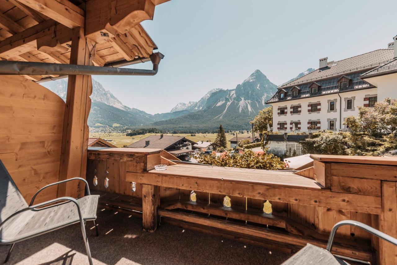Alpenhof Hotel แลร์มอส ภายนอก รูปภาพ