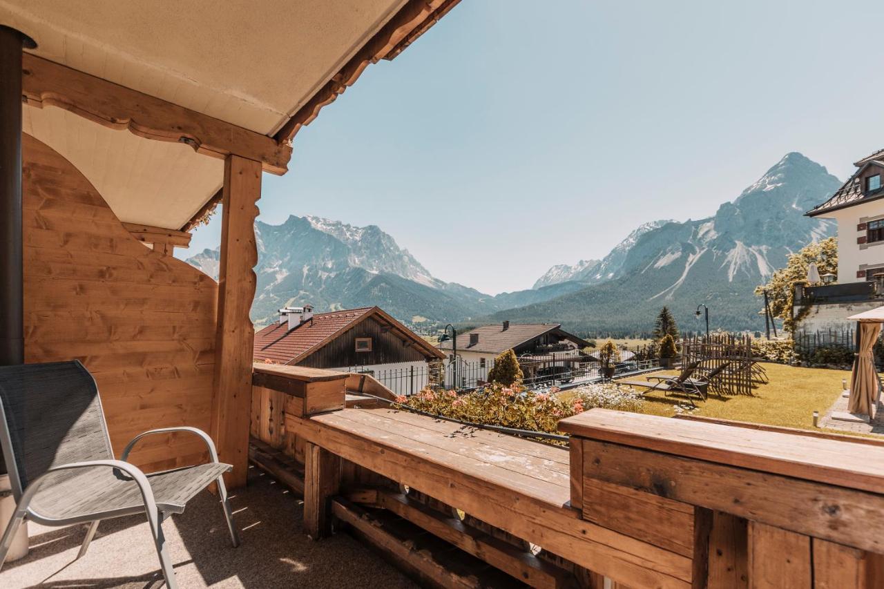 Alpenhof Hotel แลร์มอส ภายนอก รูปภาพ