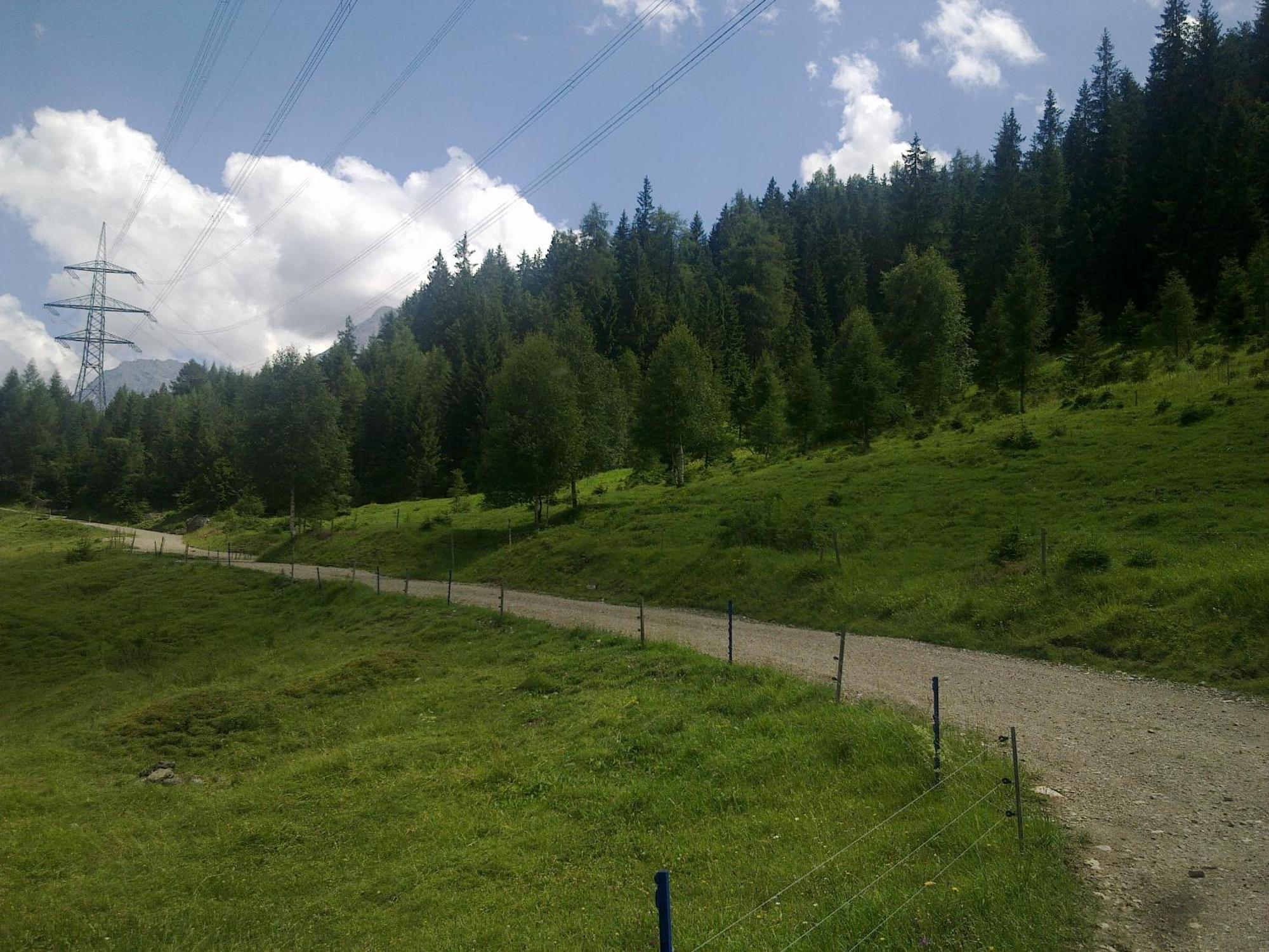 Alpenhof Hotel แลร์มอส ภายนอก รูปภาพ